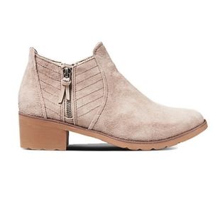 Host Pick!💕 REEF Voyage Ankle Bootie Boot Low